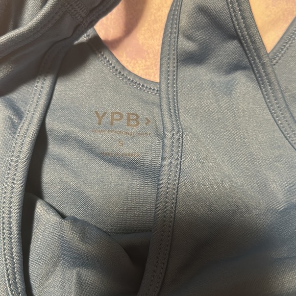 Abercrombie and Fitch YPB crop tank - Picture 5 of 6